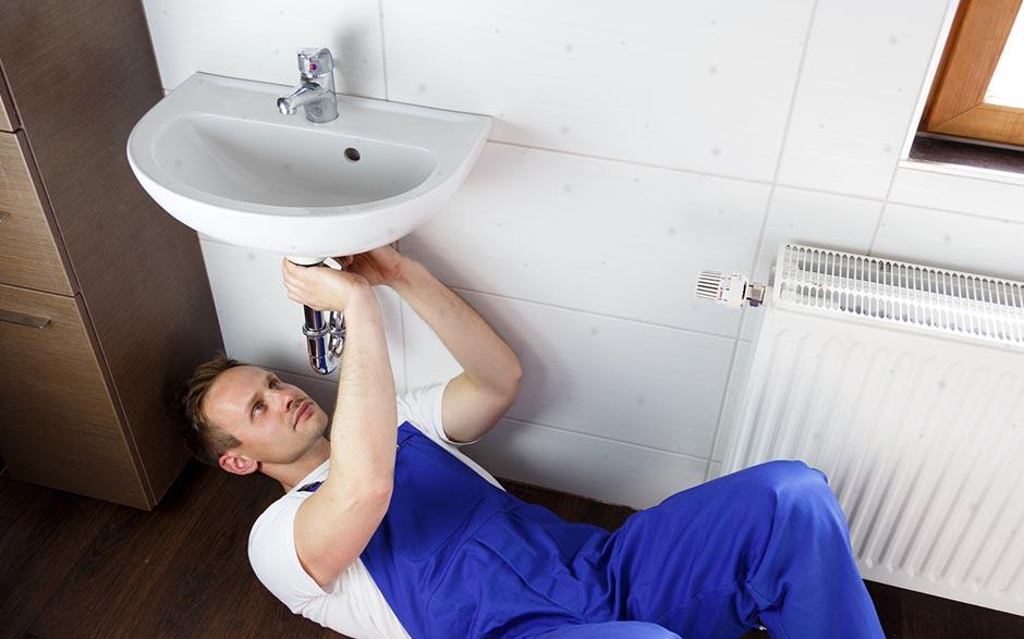 plombier d'urgence Commeny